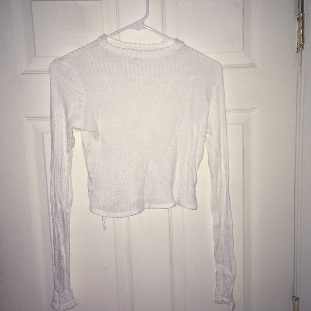 Long sleeved crop top